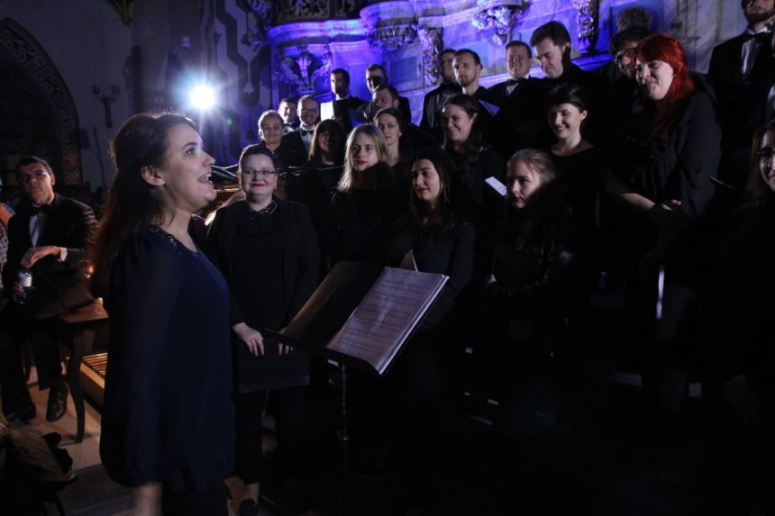 Chóralne rozpoczęcie 33. Legnickiego Conversatorium Organowego Chóralne rozpoczęcie 33. Legnickiego Conversatorium Organowego
